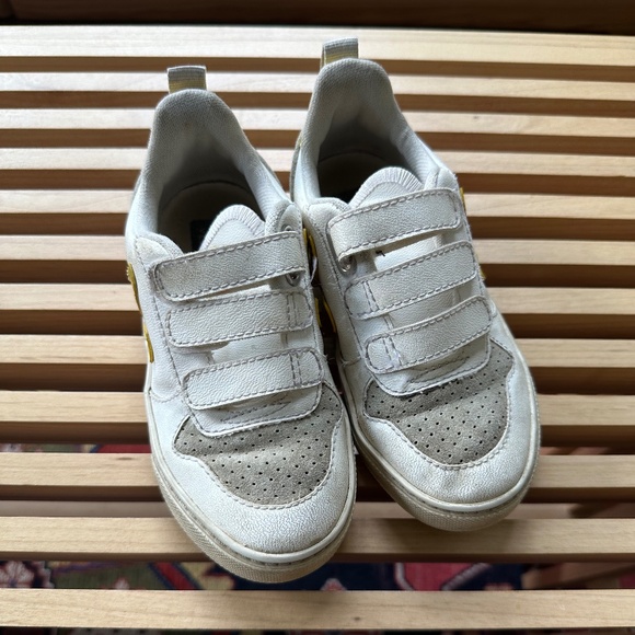 Veja Kids Sneakers in White and Yellow - Picture 2 of 8